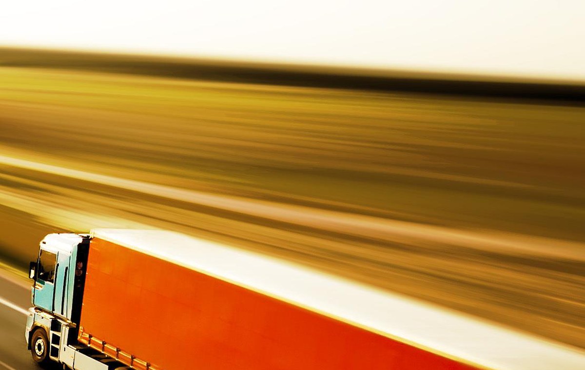 a2b logistics truck on Saudi highway